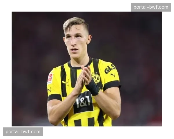 多特蒙德防线全面告急：施洛特贝克、胡梅尔斯同时生病