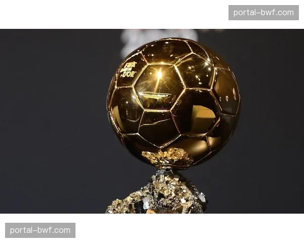 官方:意甲下赛季比赛用球发布,采用全新感光材料技术 官方:意甲下赛季比赛用球发布,采用全新感光材料技术