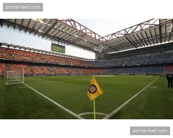 意甲联盟讨论新规，拟要求球场在角旗区广告牌后留出更大无障碍区域